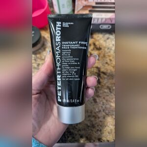 Peter Thomas Roth Instant FirmX Face Tightener - Black and Silver